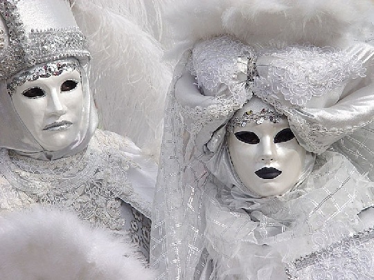 Prunkkostüme in Venedig
karneval-in-venedig