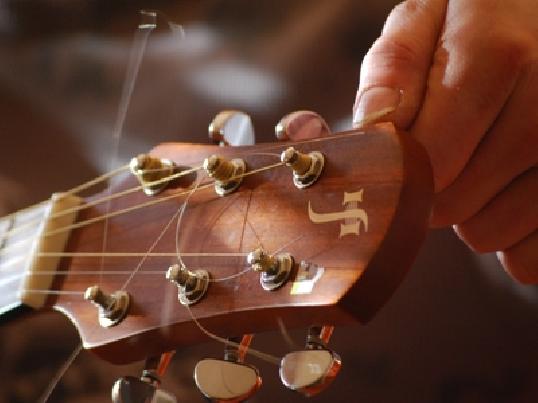 Ist Gitarre die richtige Entscheidung? musikinstrument-fuers-kind