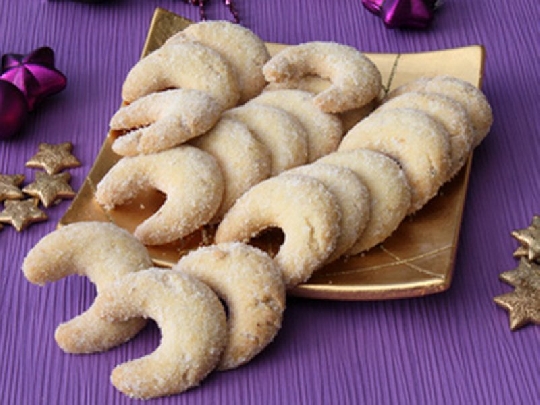 Weihnachtliche Plätzchen - saftige Vanillekipferl vanillekipferl