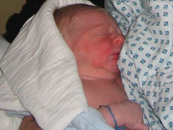 Baby nach der Geburt