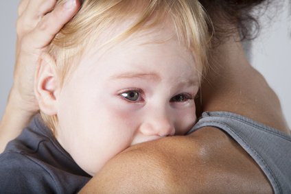 Wenn das Baby der Mama folgt. trennungsangst-beim-baby-