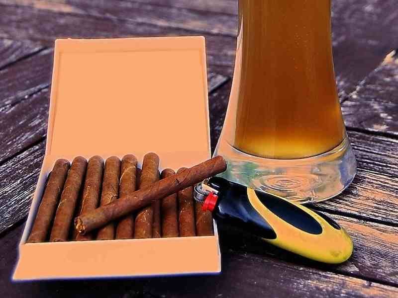 Rauchen beeinflusst die Fruchtbarkeit fruchtbarkeit-mit-zigarren-und-alkohol