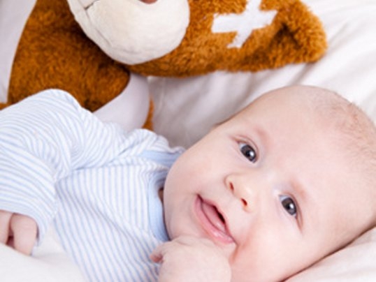 Neurodermitis beim Baby: Zahlt die Krankenkasse? - Mamiweb.de