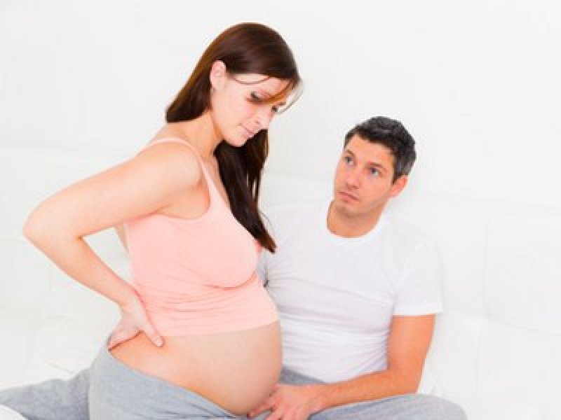rueckenschmerzen-in-der-schwangerschaft