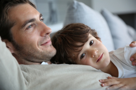 Vater und Sohn: eine ganz besondere Verbindung. vater-und-sohn